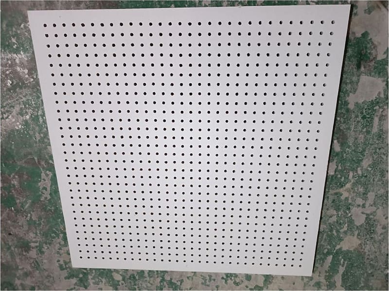 方孔穿孔矿棉板